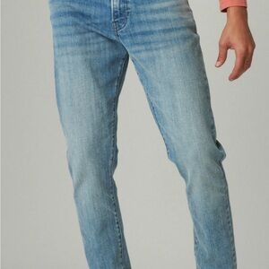 Lucky Brand 411 Athletic Taper - Advanced Stretch